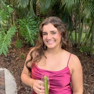 Meet your Posher, Kaelyn